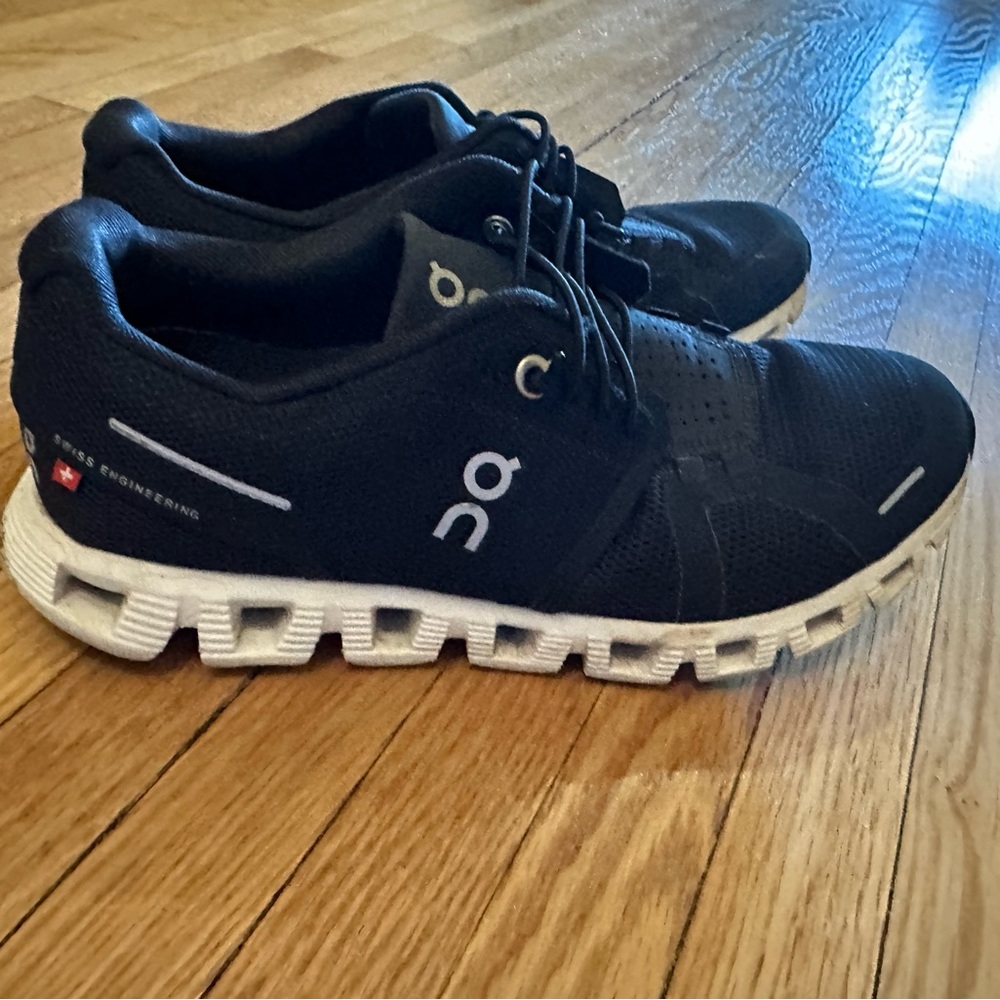 On Cloud sneakers